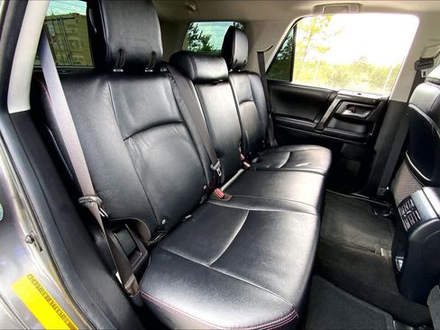 Used 2020 Toyota 4Runner TRD Off-Road Premium w/ Moonroof Package image 19