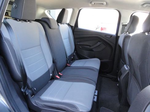 Used 2018 Ford Escape S image 7