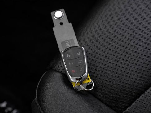 Used 2020 Cadillac Escalade Premium Luxury image 64