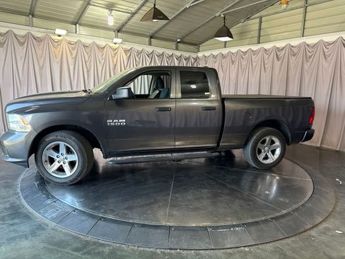 Used 2018 RAM 1500 Express RWD image 8