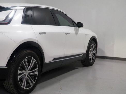 Used 2024 Cadillac Lyriq AWD Luxury image 63