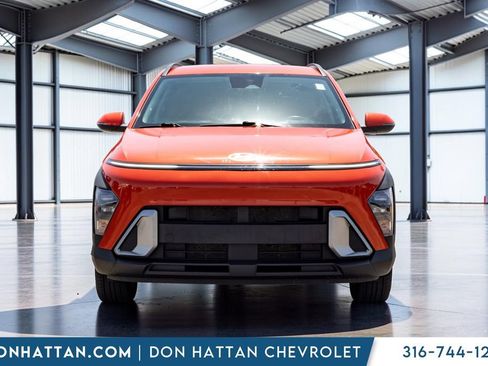 Used 2025 Hyundai Kona SEL FWD image 24