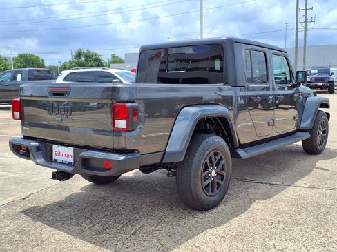 Used 2023 Jeep Gladiator Sport AWD/4WD image 27