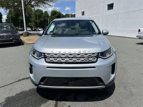 Used 2023 Land Rover Discovery Sport SE image 8