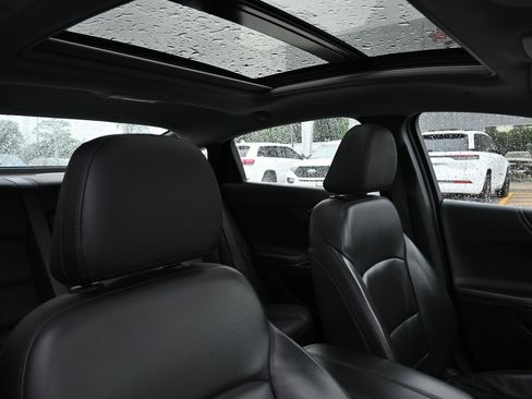 Used 2024 Chevrolet Malibu LT FWD image 35