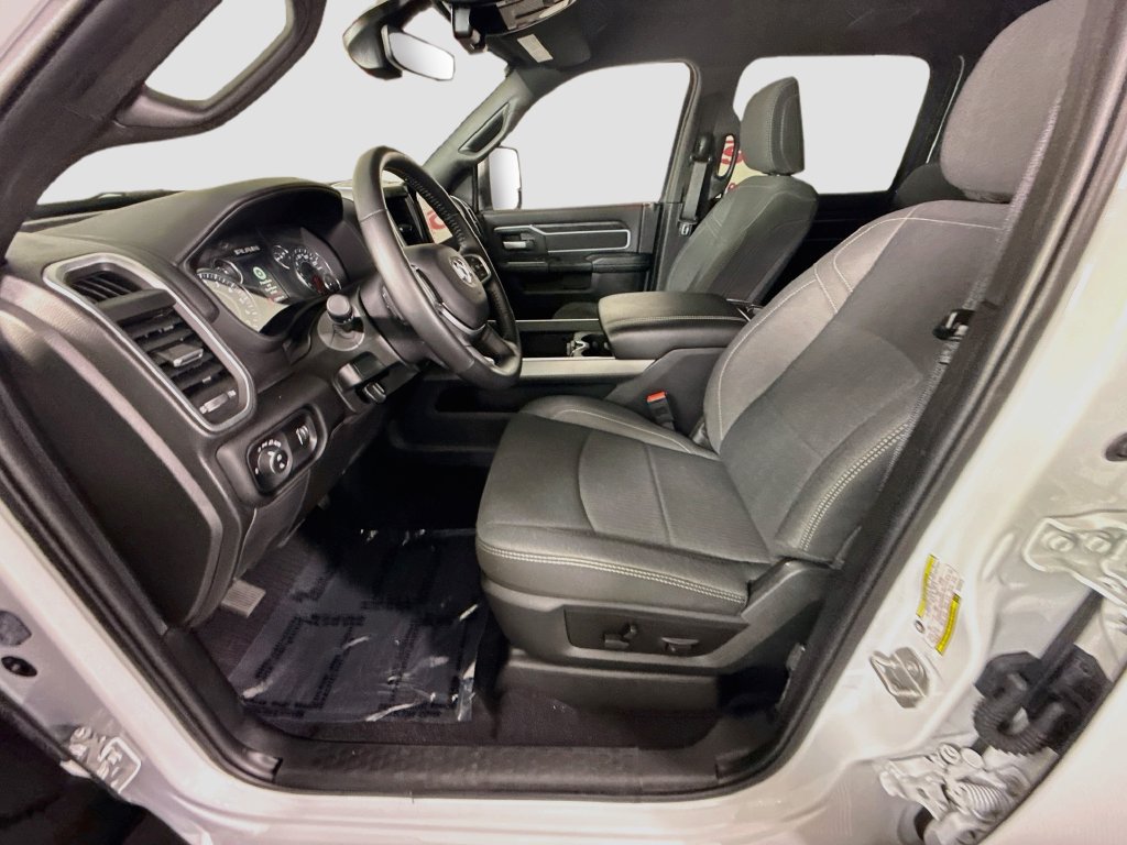 Used 2024 RAM 2500 Big Horn w/ Night Edition AWD/4WD image 25