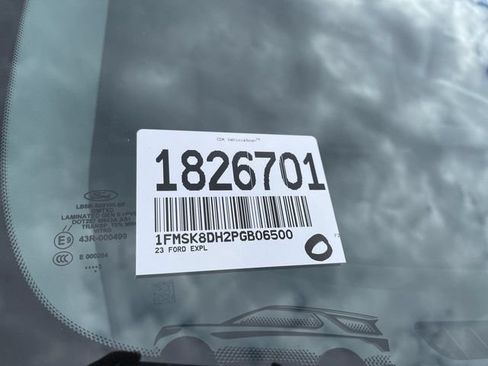 Certified 2023 Ford Explorer XLT w/ Equipment Group 202A AWD/4WD image 24