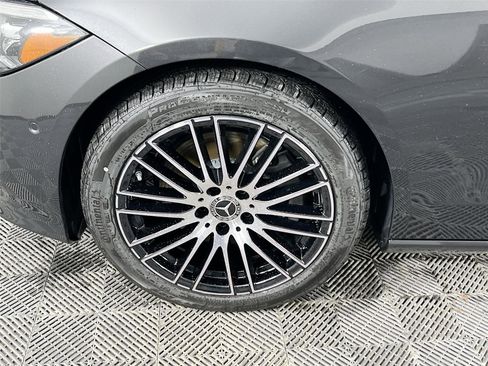 Used 2025 Mercedes-Benz C 300 4MATIC Sedan image 23