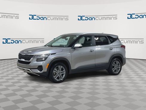 Used 2022 Kia Seltos LX AWD/4WD image 4