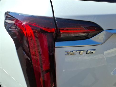 Certified 2021 Cadillac XT6 Premium Luxury image 11