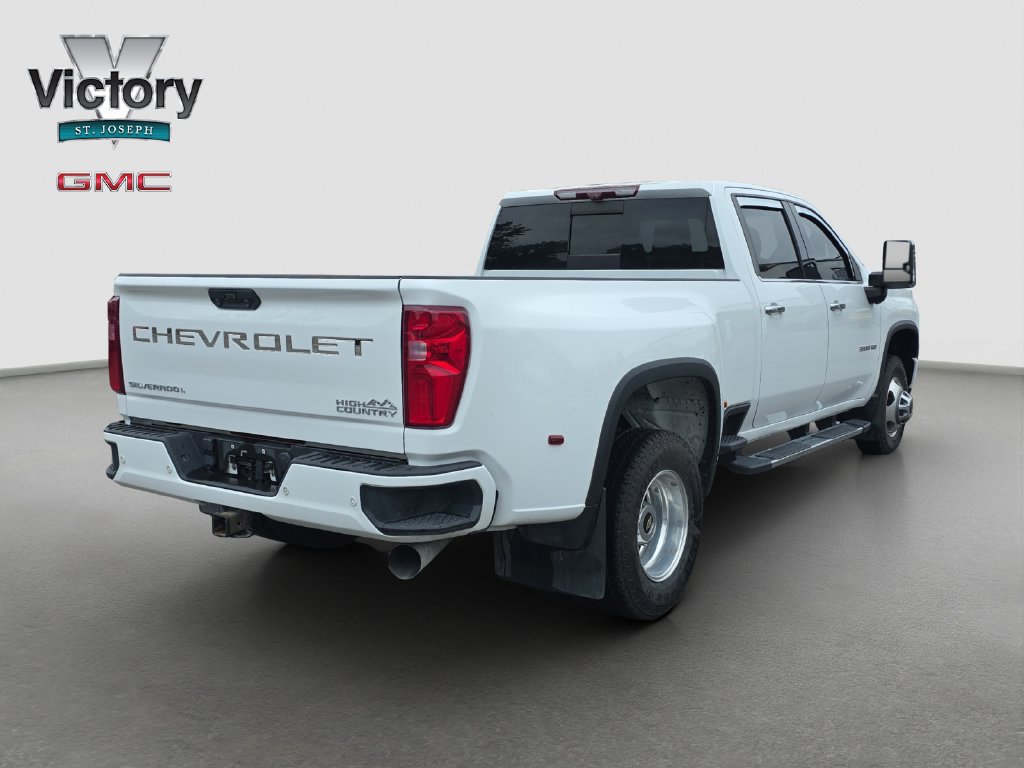 Used 2020 Chevrolet Silverado 3500 High Country w/ Snow Plow Prep/Camper Package AWD/4WD image 17