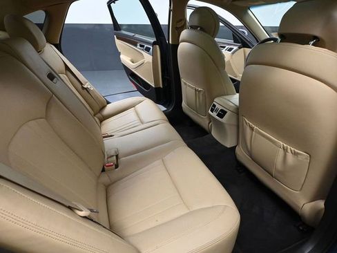 Used 2015 Hyundai Genesis 3.8 w/ Option Group 02 image 44