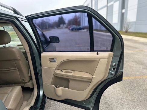 Used 2006 Ford Freestyle SEL image 22