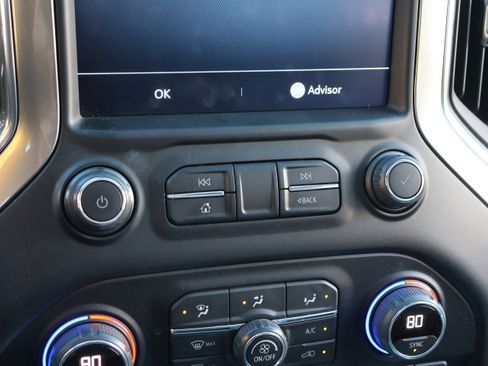 Used 2022 Chevrolet Silverado 2500 LTZ w/ LTZ Convenience Package image 27