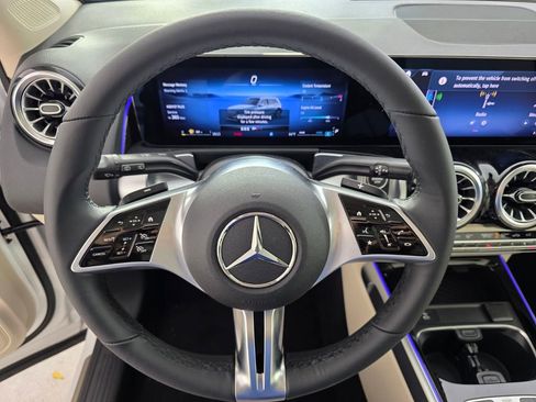 New 2026 Mercedes-Benz GLB 250 image 15
