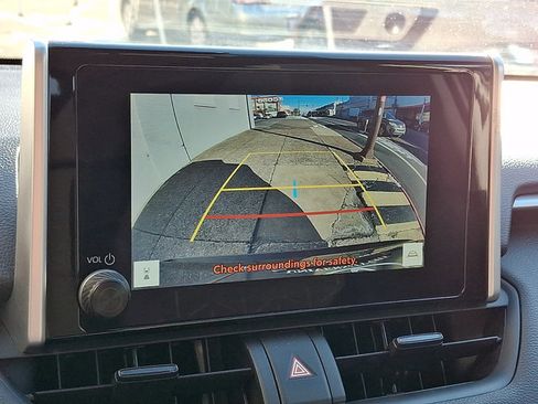 Used 2024 Toyota RAV4 XLE image 18