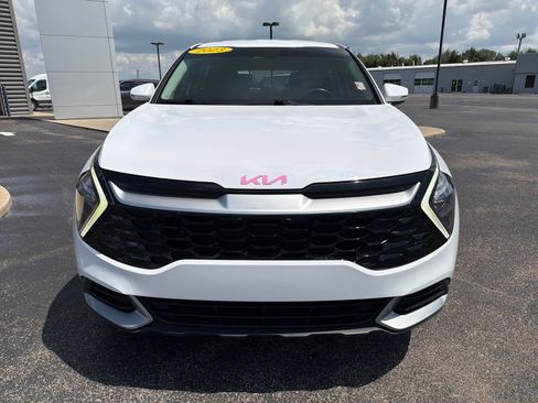 Used 2023 Kia Sportage EX FWD image 4