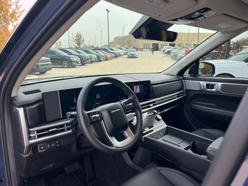 Used 2025 Hyundai Santa Fe XRT image 27