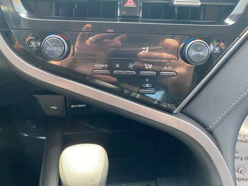 Used 2023 Toyota Camry LE image 20