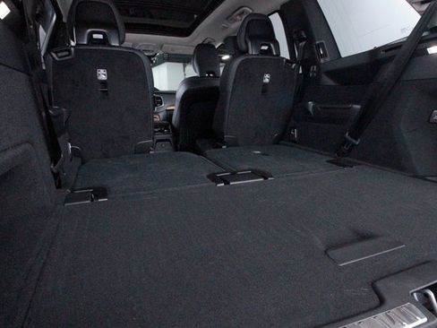 Certified 2025 Volvo XC90 T8 Plus w/ Protection Package Premier image 16