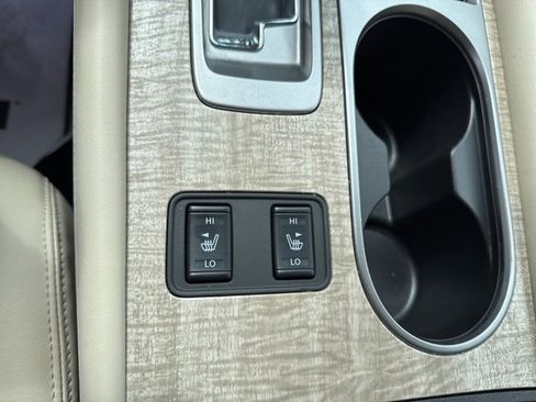 Used 2024 Nissan Murano SV image 15