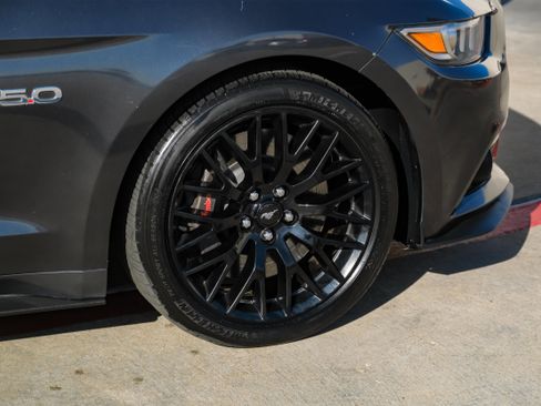 Used 2017 Ford Mustang GT Premium w/ GT Performance Package image 45