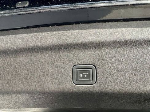 Used 2021 Chevrolet Tahoe LT image 10