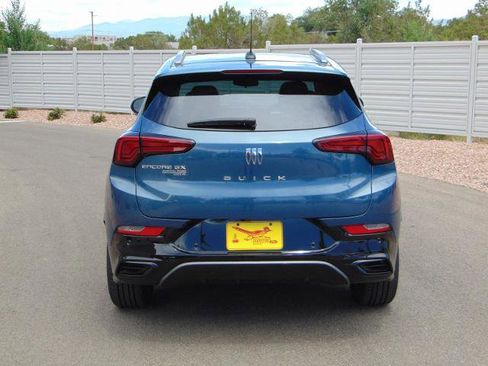 Used 2025 Buick Encore GX Sport Touring w/ Advanced Technology Package image 5