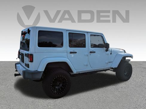 Used 2016 Jeep Wrangler Unlimited Sahara w/ Connectivity Group image 22