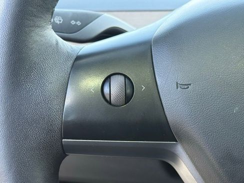 Used 2023 Tesla Model 3 Standard Range image 27