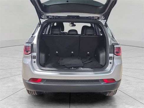 Used 2024 Jeep Compass Latitude image 26