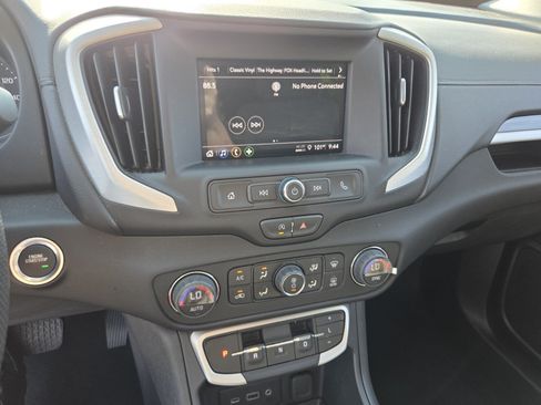 Certified 2024 GMC Terrain SLE w/ Driver Convenience Package FWD image 25