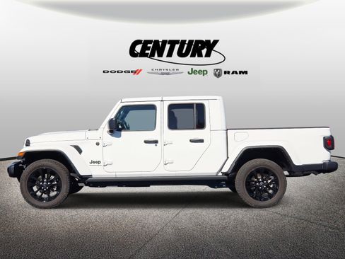 Used 2024 Jeep Gladiator Sport image 7