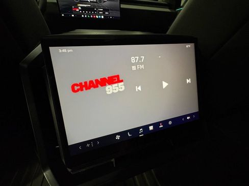 Used 2025 Tesla Cybertruck AWD Crew Cab image 32