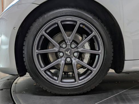 Used 2018 Tesla Model 3 Long Range AWD/4WD image 11