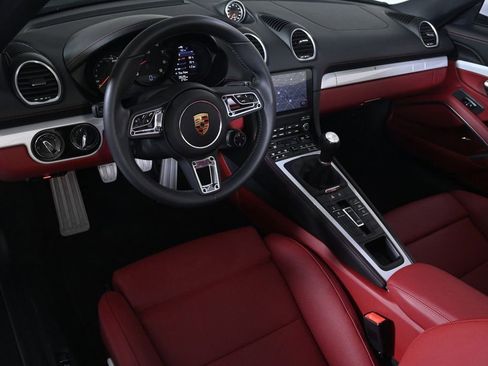 Certified 2025 Porsche 718 Boxster GTS RWD image 4