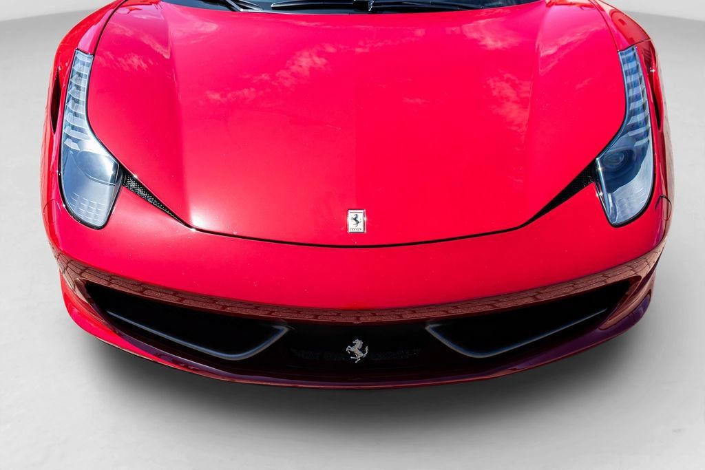 Used 2013 Ferrari 458 Italia Coupe RWD image 14