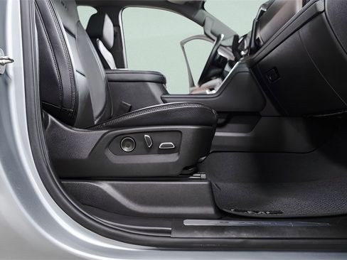 Used 2024 GMC Sierra 2500 Denali w/ Denali Reserve Package image 37