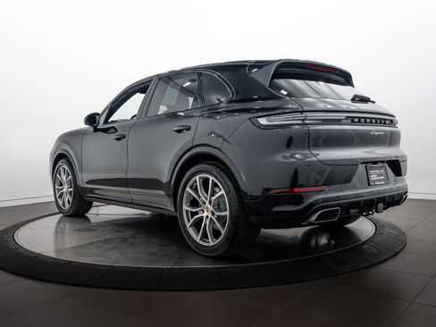 Certified 2026 Porsche Cayenne AWD/4WD image 3