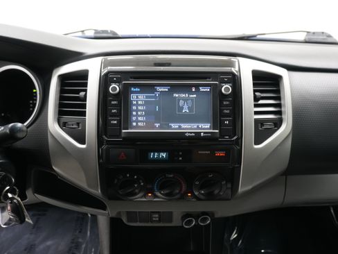 Used 2014 Toyota Tacoma PreRunner w/ SR5 Package RWD image 14