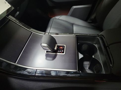 New 2026 Land Rover Range Rover Velar Dynamic SE image 20