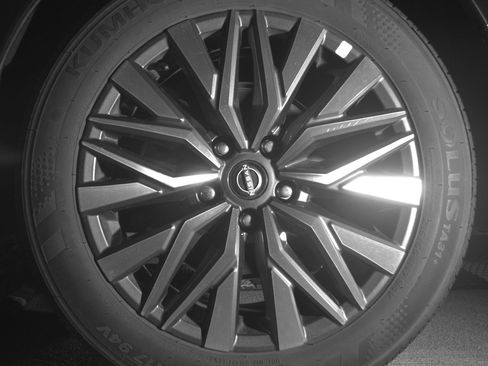 Used 2025 Nissan Altima 2.5 SV image 14