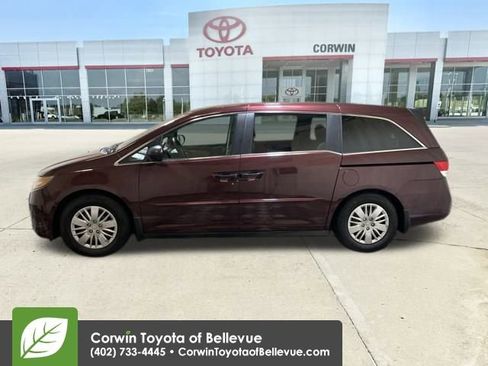 Used 2014 Honda Odyssey LX image 2