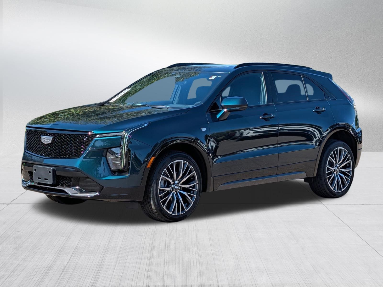 Used 2024 Cadillac XT4 Sport AWD/4WD image 3