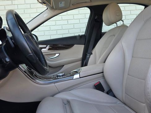 Used 2017 Mercedes-Benz C 300 4MATIC Sedan image 12