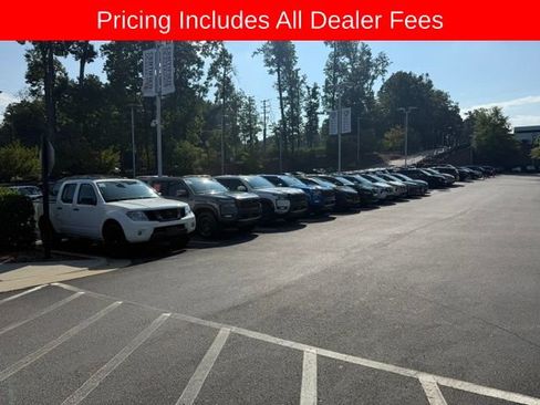 Used 2023 Nissan Rogue S FWD image 5