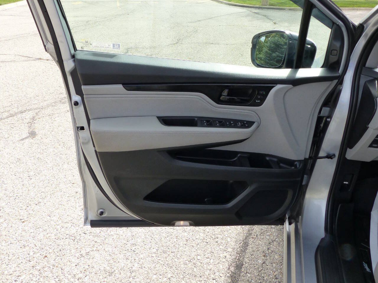 Used 2023 Honda Odyssey Elite image 20