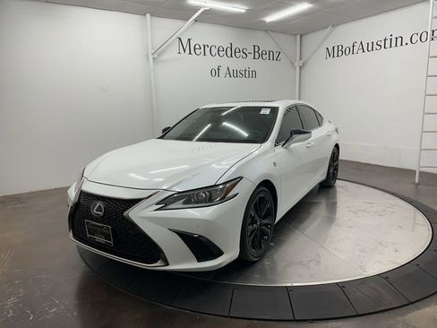 Used 2022 Lexus ES 350 F Sport image 3