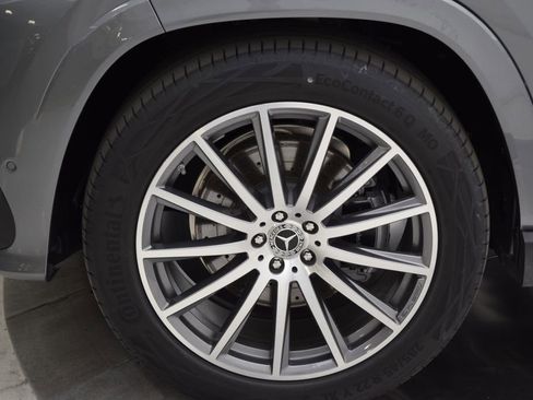 New 2025 Mercedes-Benz GLS 580 4MATIC image 12