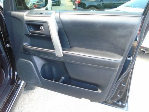 Used 2013 Toyota 4Runner Limited image 16